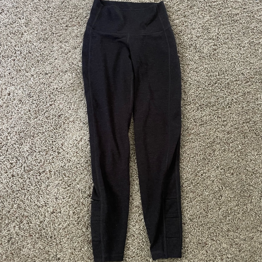 dark grey leggings